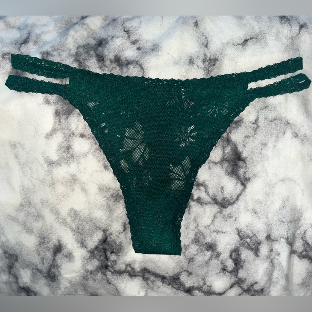 Victoria Secrets PINK thong